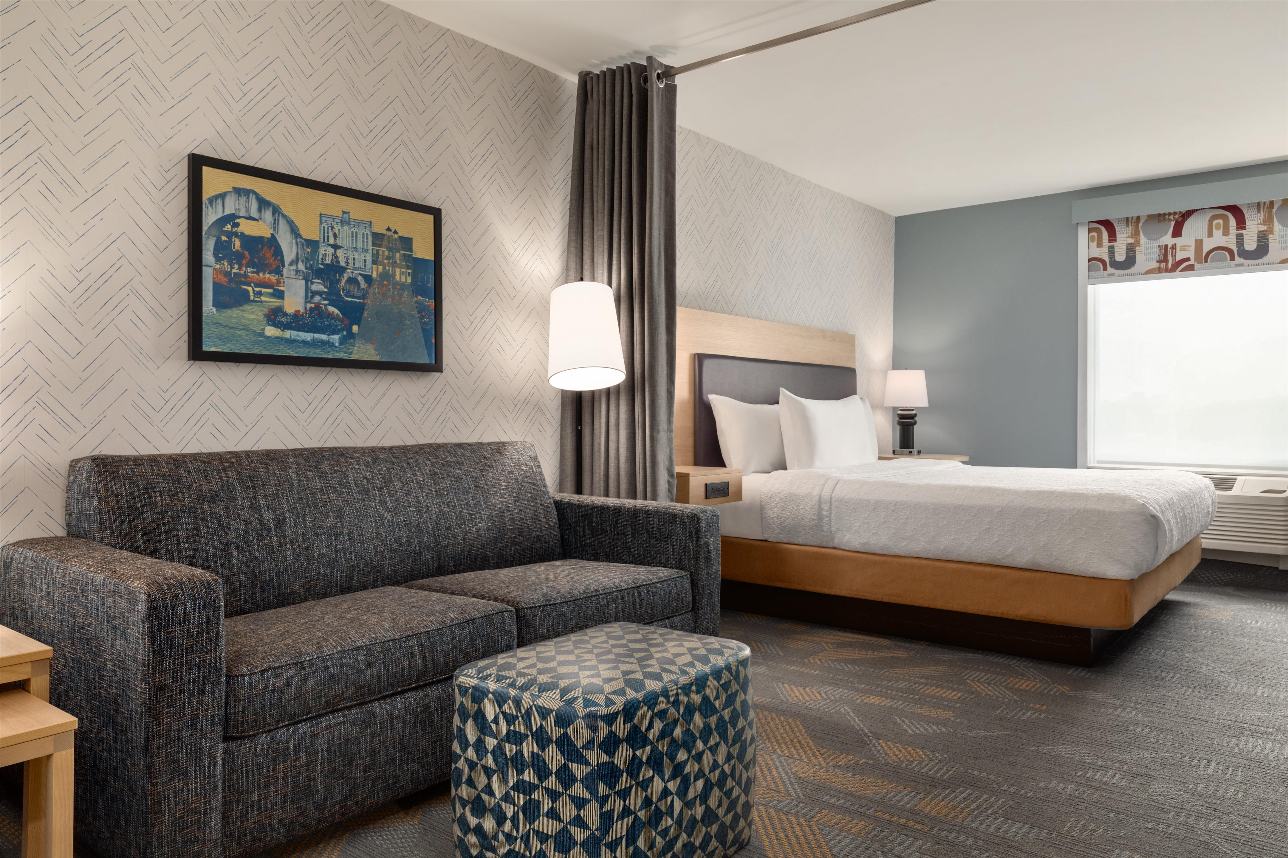 Guest room