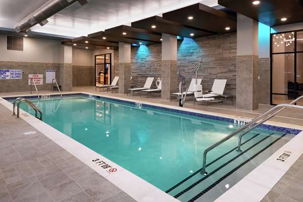 Pool - Home2 Suites by Hilton Downtown Columbia