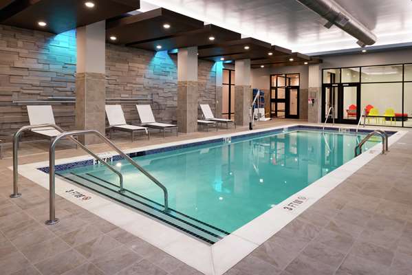 Pool - Home2 Suites by Hilton Downtown Columbia