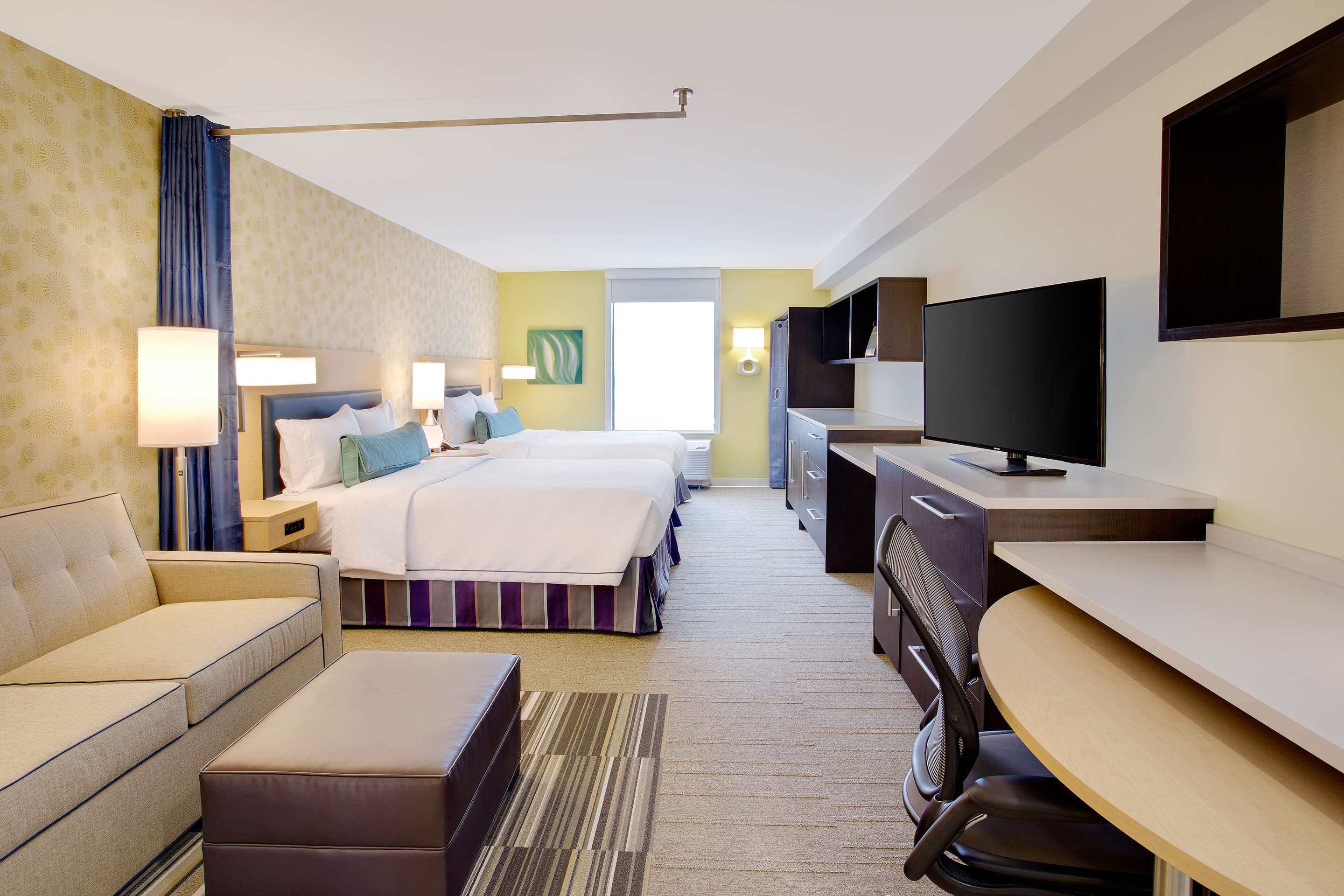 Guest room