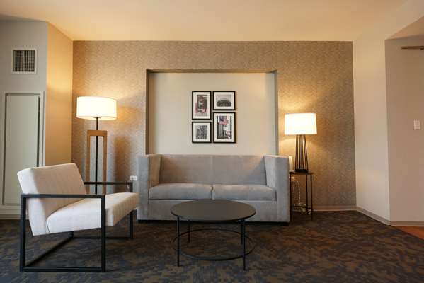  - Hampton Inn West Loop Chicago - I-90 & I-94, Exit 51C