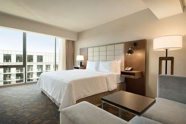  - Hampton Inn West Loop Chicago - I-90 & I-94, Exit 51C