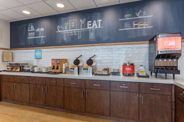 Amenities - Hampton Inn West Loop Chicago - I-90 & I-94, Exit 51C