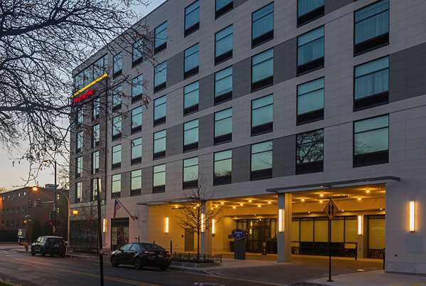 Exterior view - Hampton Inn Loyola Station Chicago