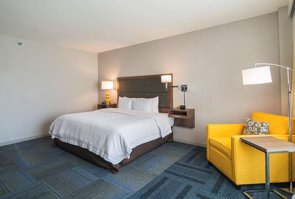  - Hampton Inn Loyola Station Chicago