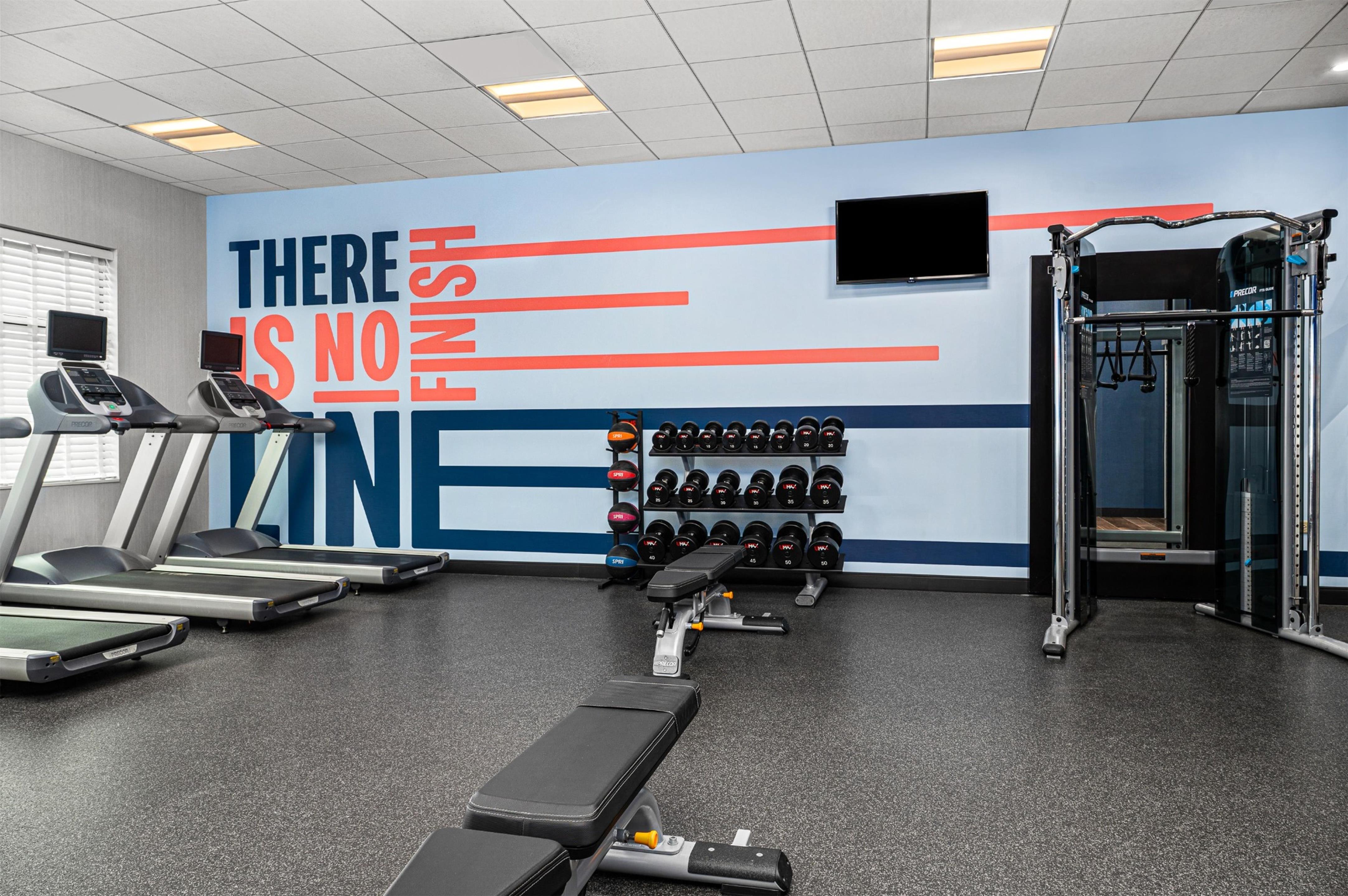 Health club fitness center gym | Hampton Inn Chicago North-Loyola Station