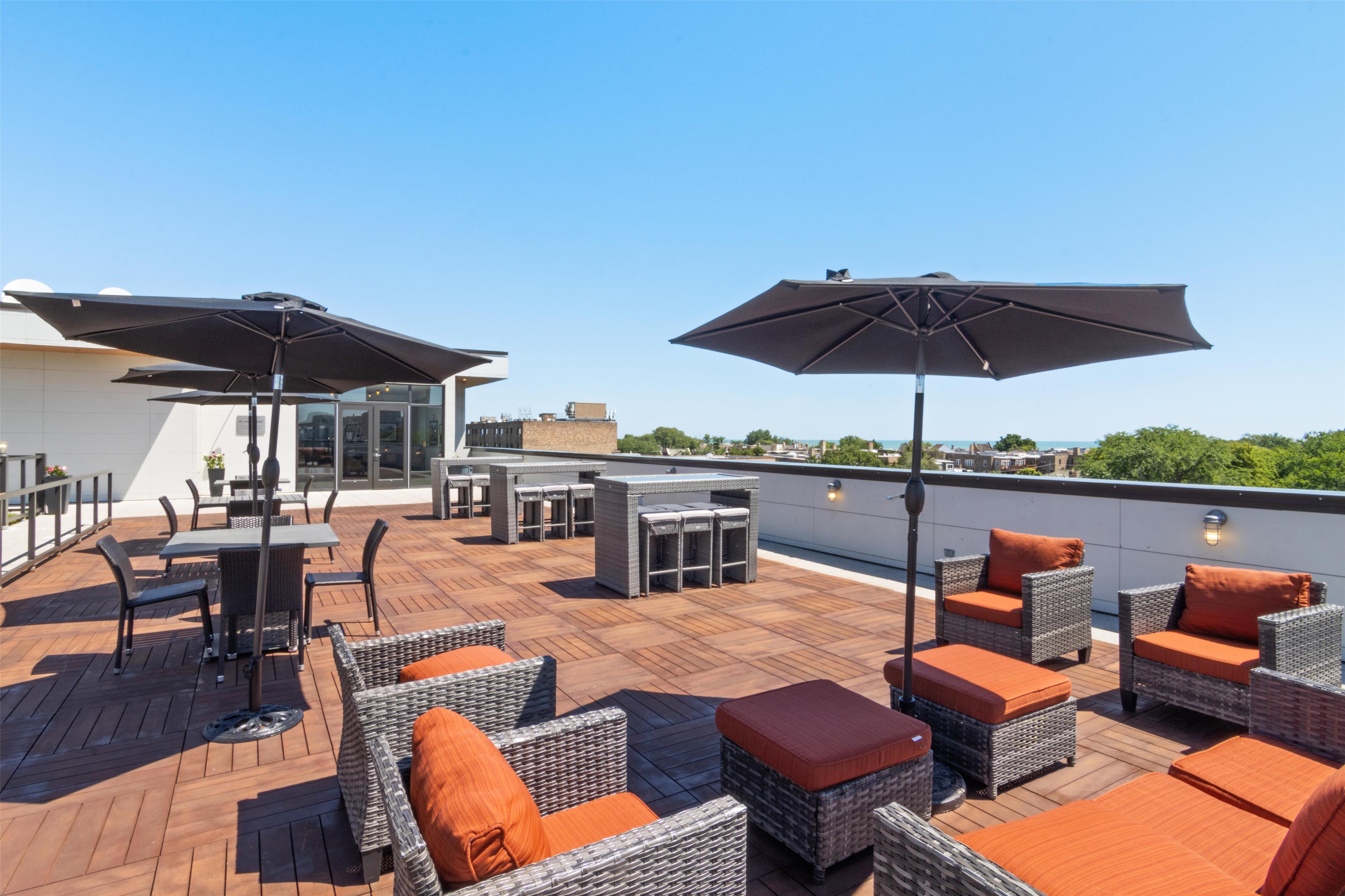 Recreational Facility | Hampton Inn Chicago North-Loyola Station