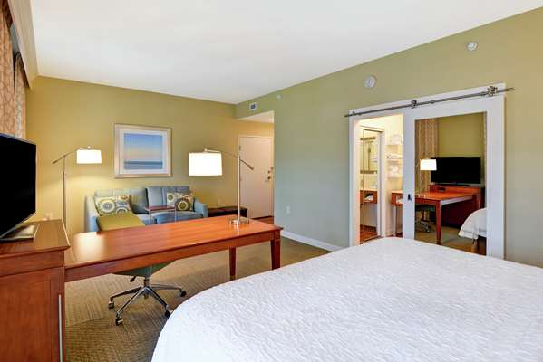  - Hampton Inn & Suites Airport North Charleston - I-26, Exit 213