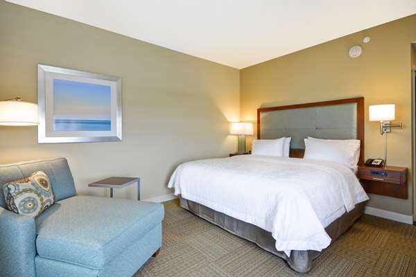  - Hampton Inn & Suites Airport North Charleston - I-26, Exit 213