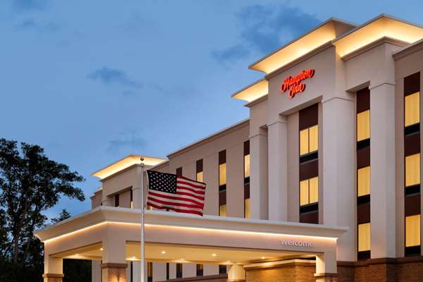 Exterior view - Hampton Inn Cleveland Airport North Olmsted - I-480, Exit 6