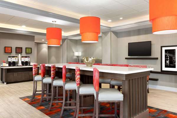 Restaurant - Hampton Inn Cleveland Airport North Olmsted - I-480, Exit 6