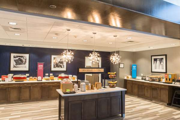Amenities - Hampton Inn & Suites Ballantyne Charlotte