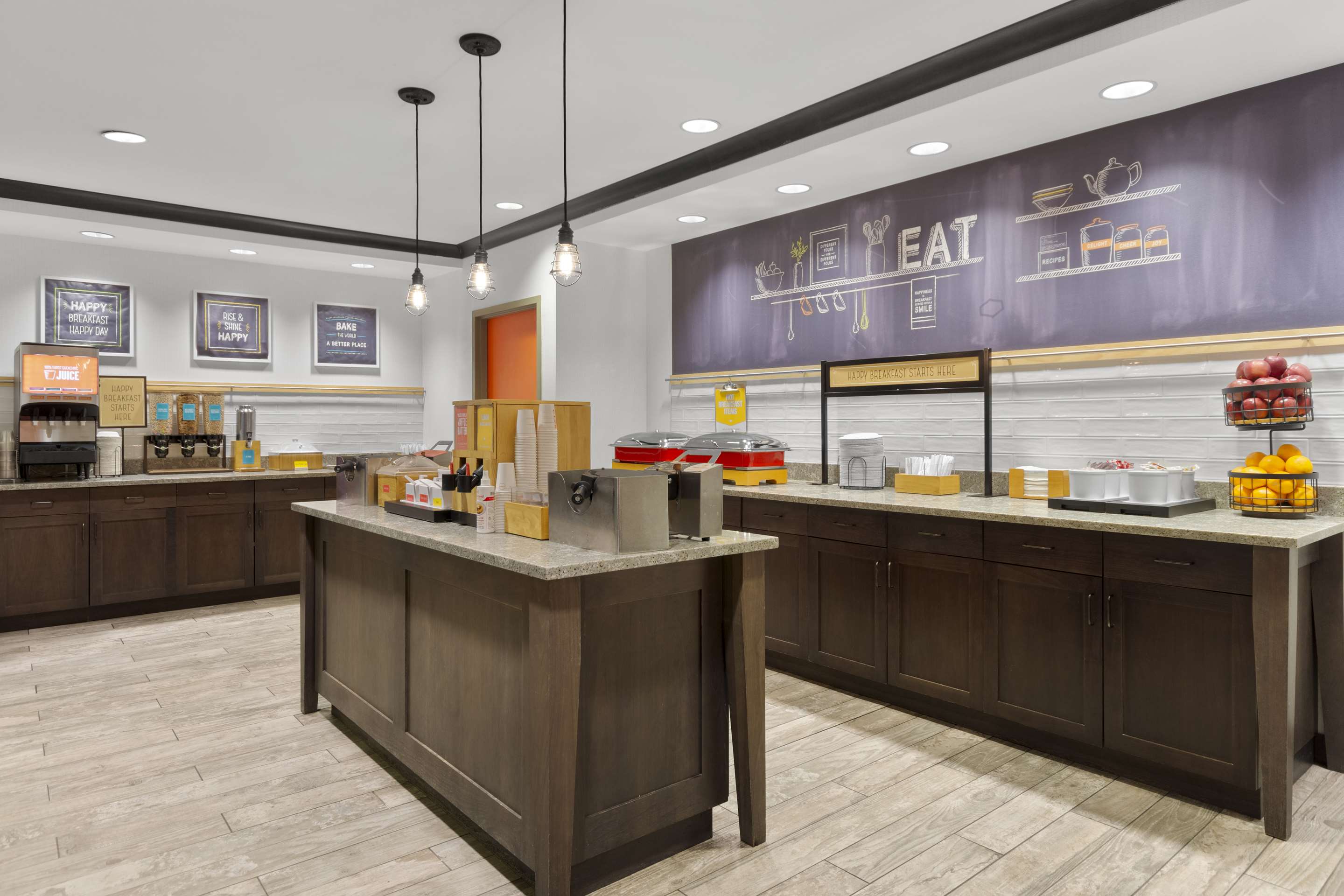 Breakfast Area | Hampton Inn And Suites By Hilton Columbus Scioto Downs