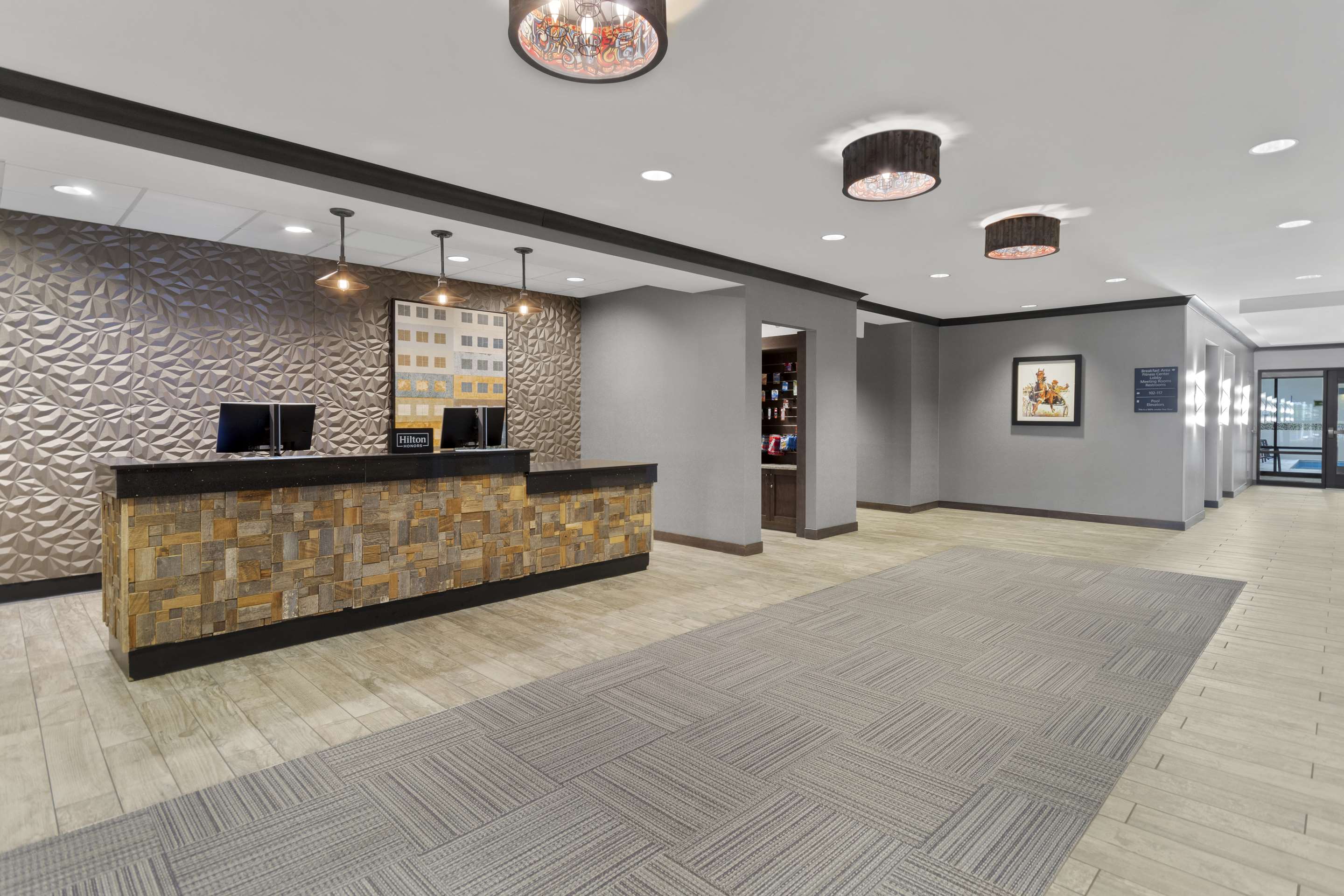 Reception | Hampton Inn And Suites By Hilton Columbus Scioto Downs