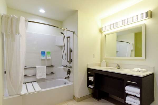  - Home2 Suites by Hilton Portland