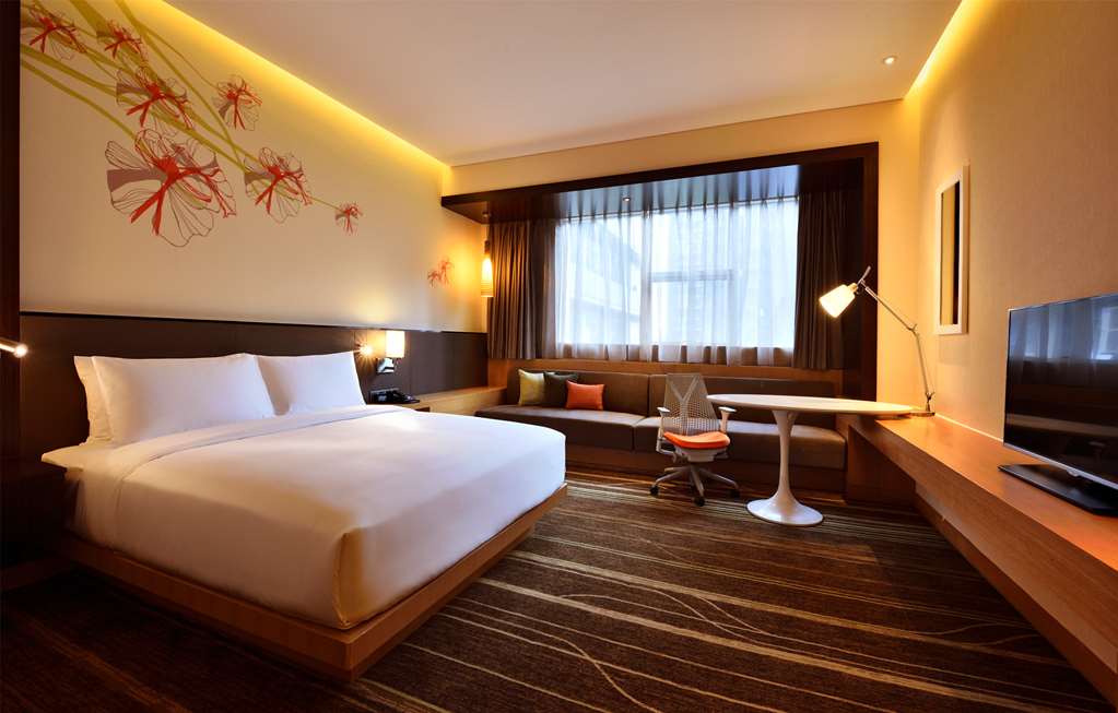 Hilton Garden Inn Chengdu Huayang - Tap to explore photos