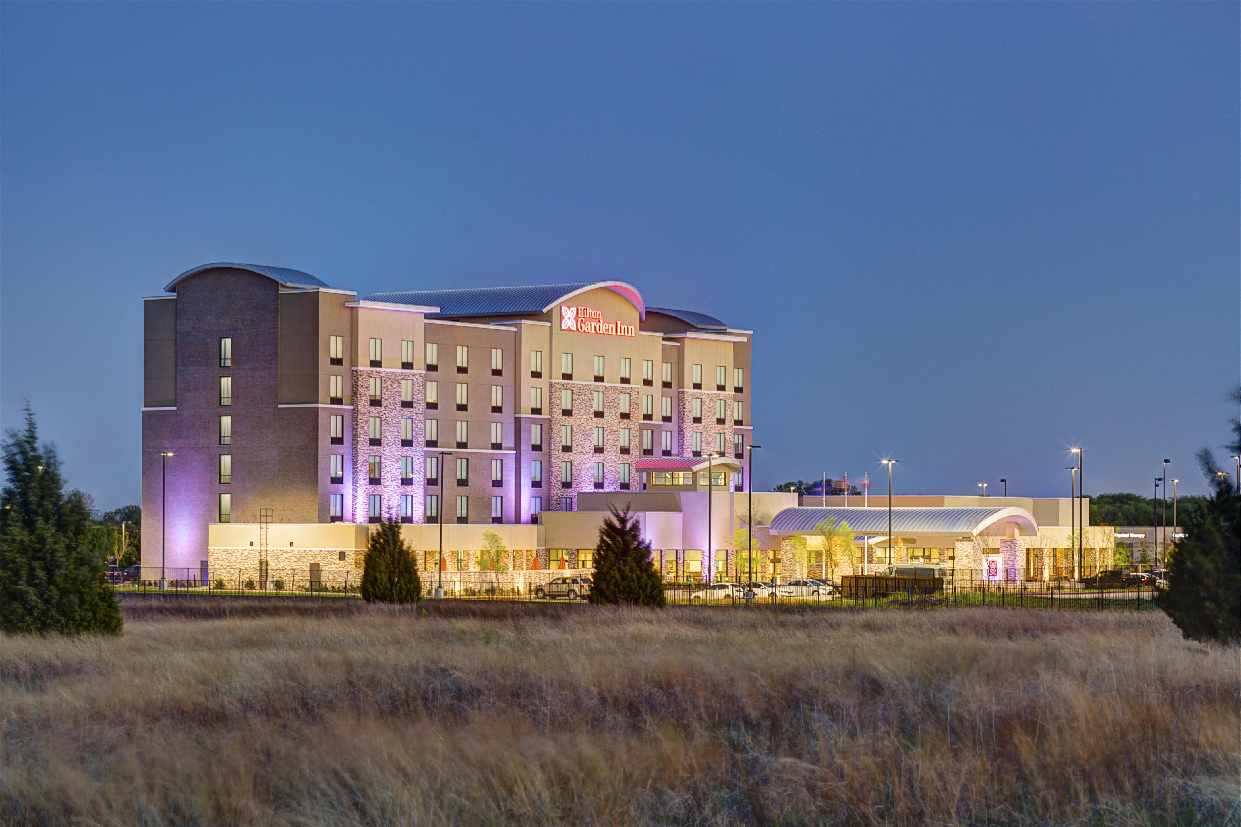 Exterior | Hilton Garden Inn Dallas/Arlington South