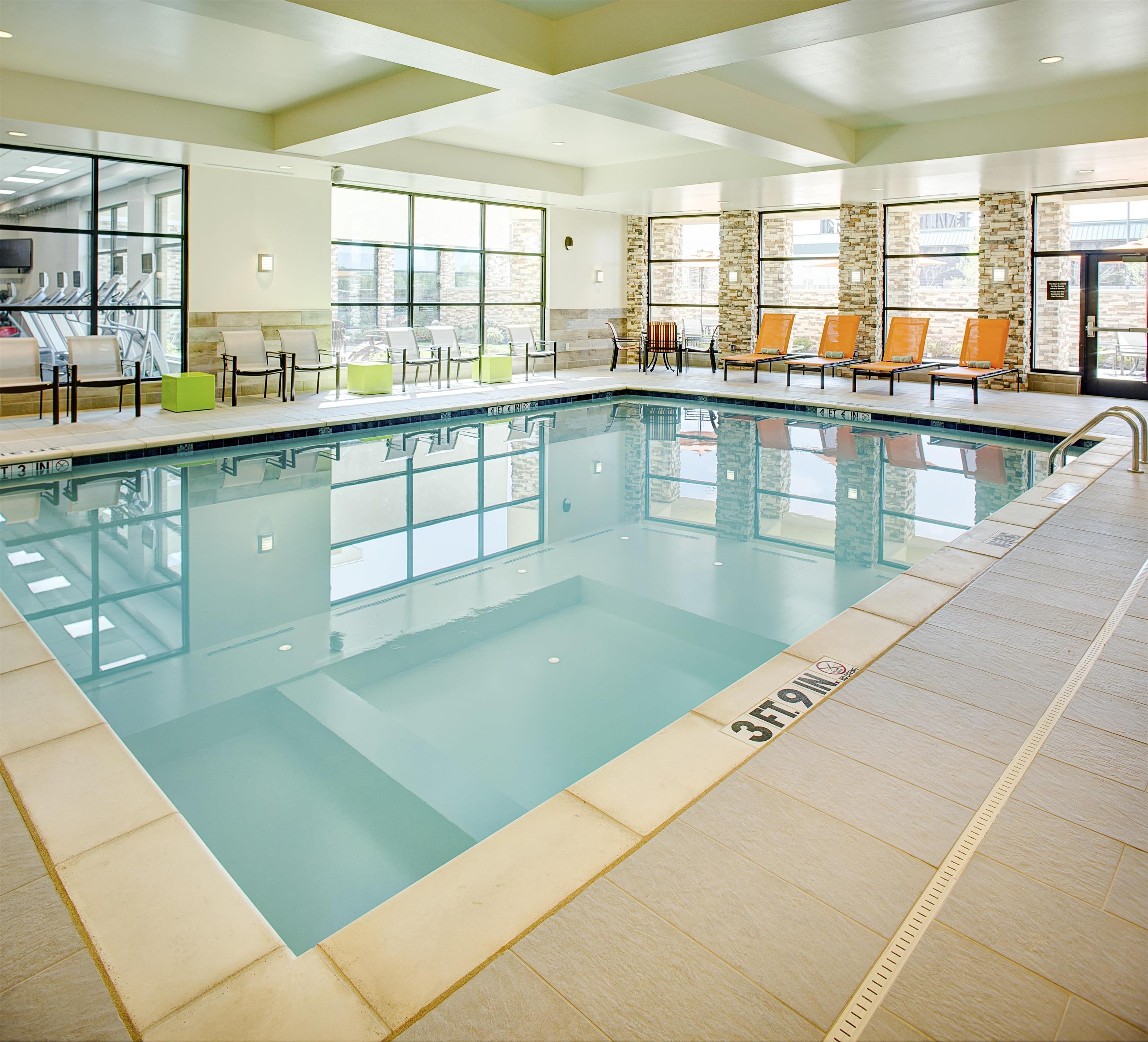 Pool | Hilton Garden Inn Dallas/Arlington South