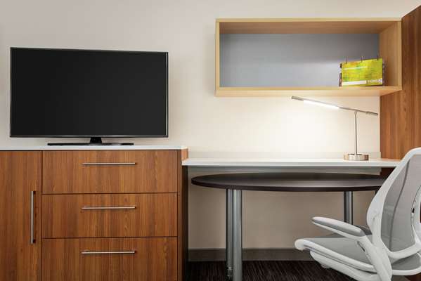  - Home2 Suites by Hilton Woodbridge - I-95, Exit 158