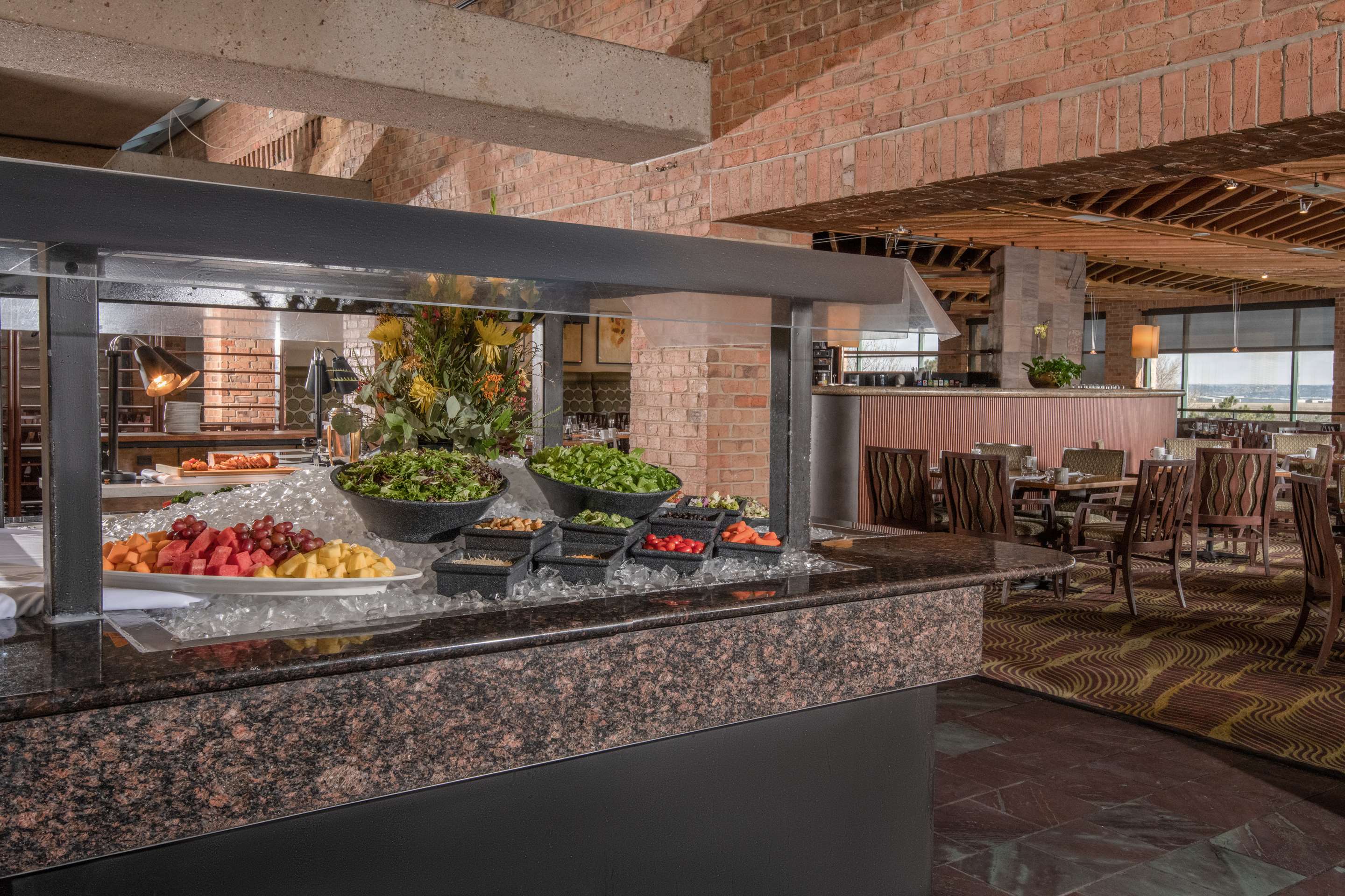 Restaurant | The Inverness Denver, a Hilton Golf & Spa Resort