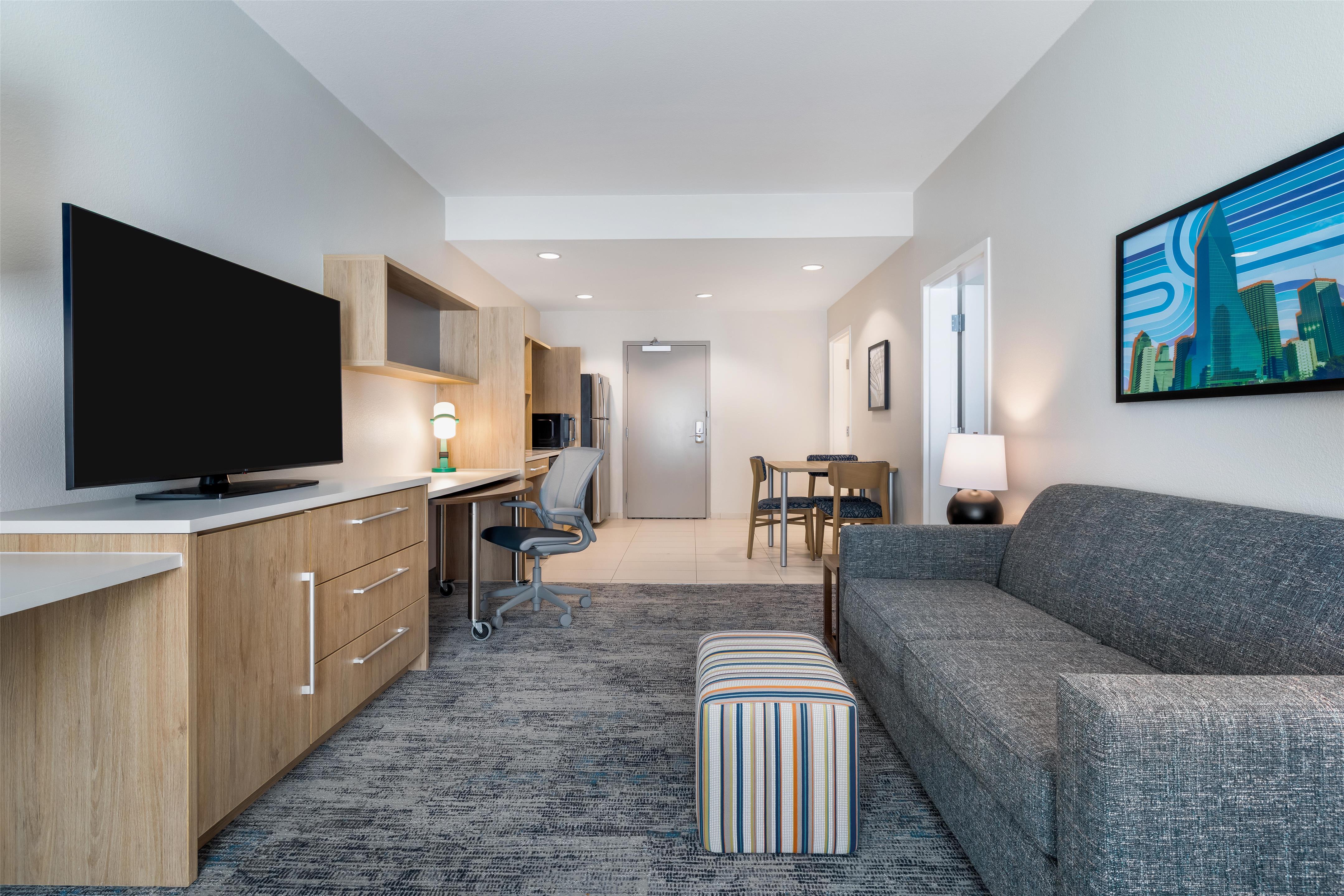 Guest room