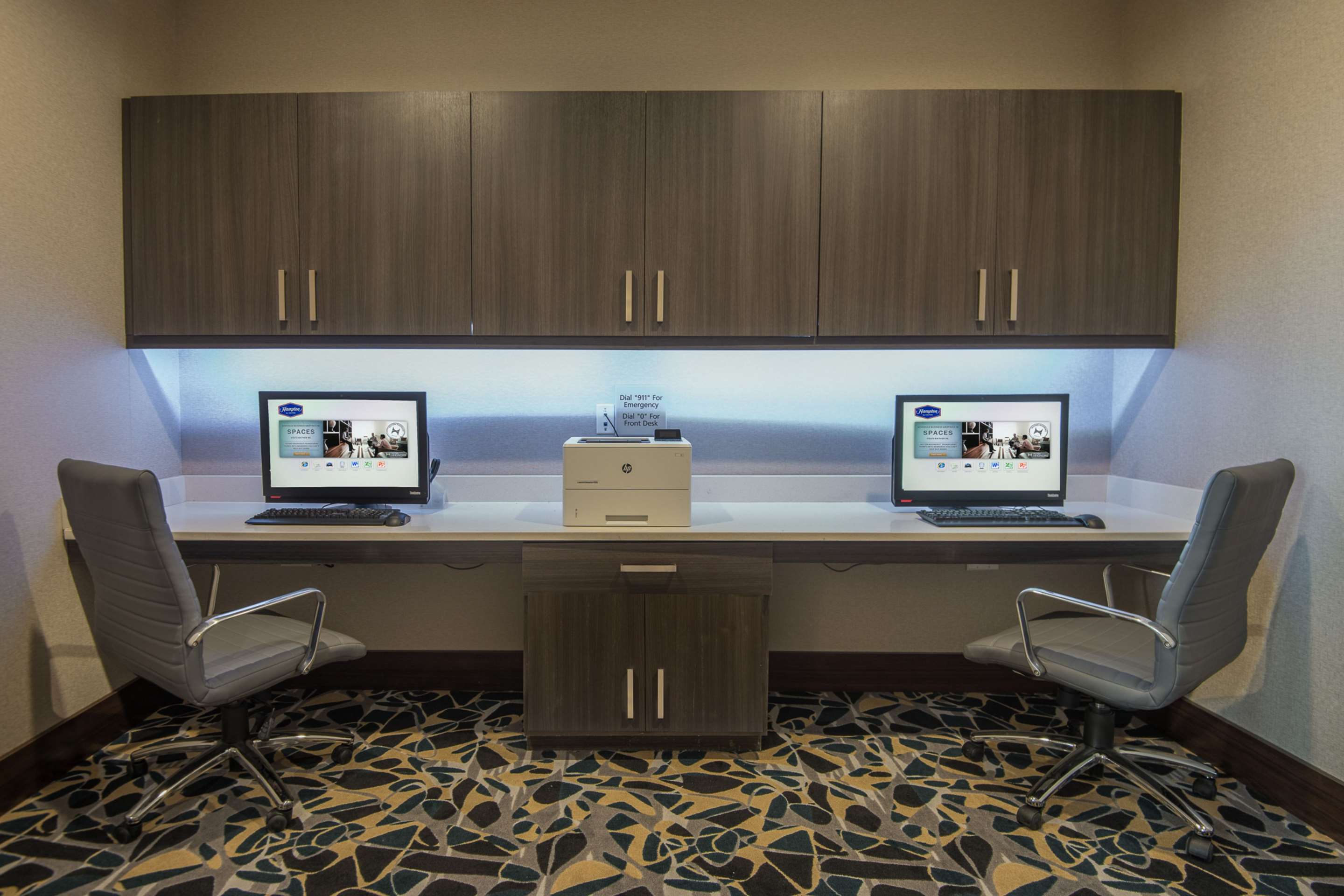 Business Center | Hampton Inn & Suites Dallas-The Colony, TX