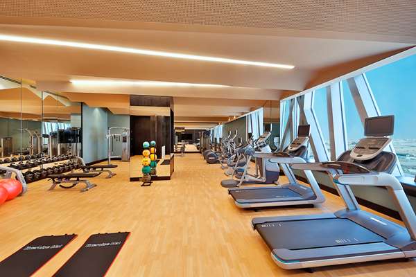 AlRayyan Hotel Doha, Curio Collection by Hilton