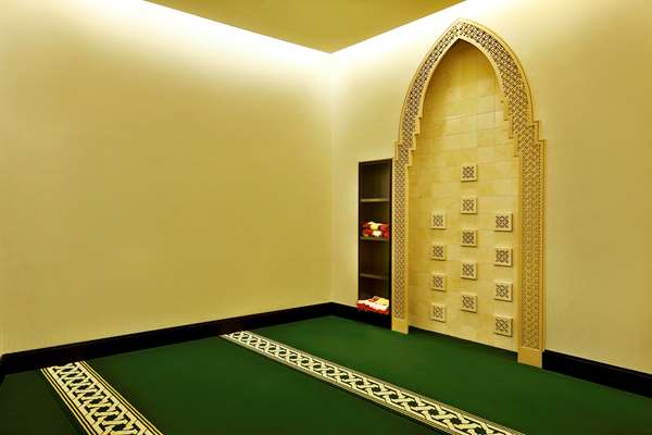 AlRayyan Hotel Doha, Curio Collection by Hilton