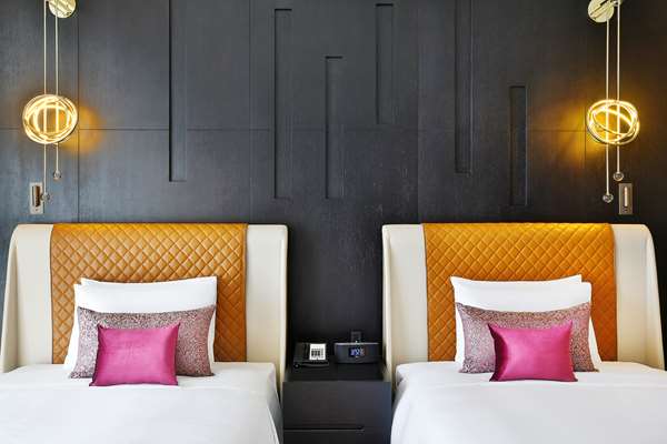 PREMIER TWIN ROOM