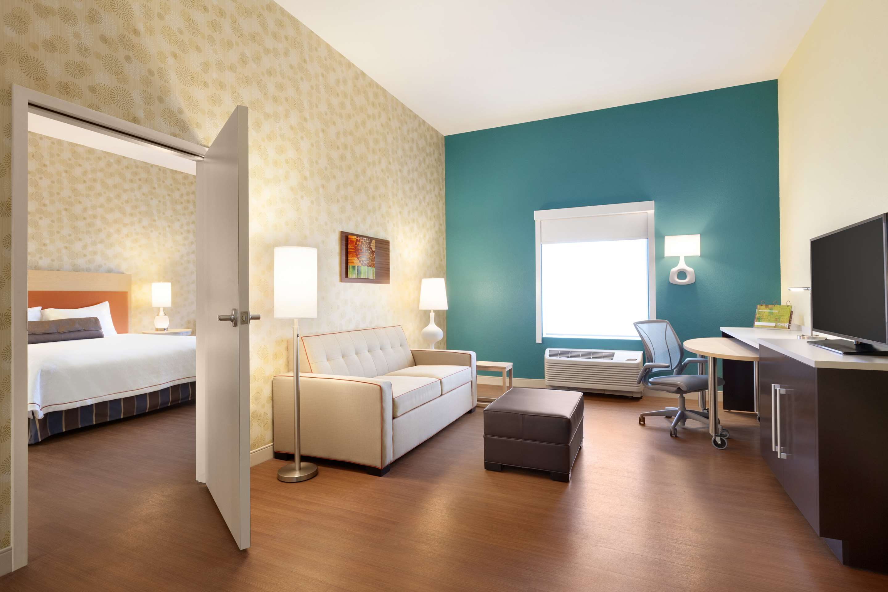Guest room