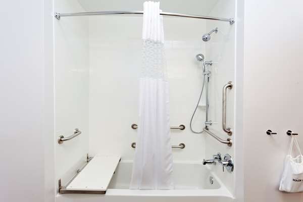  - Hampton Inn Eufaula