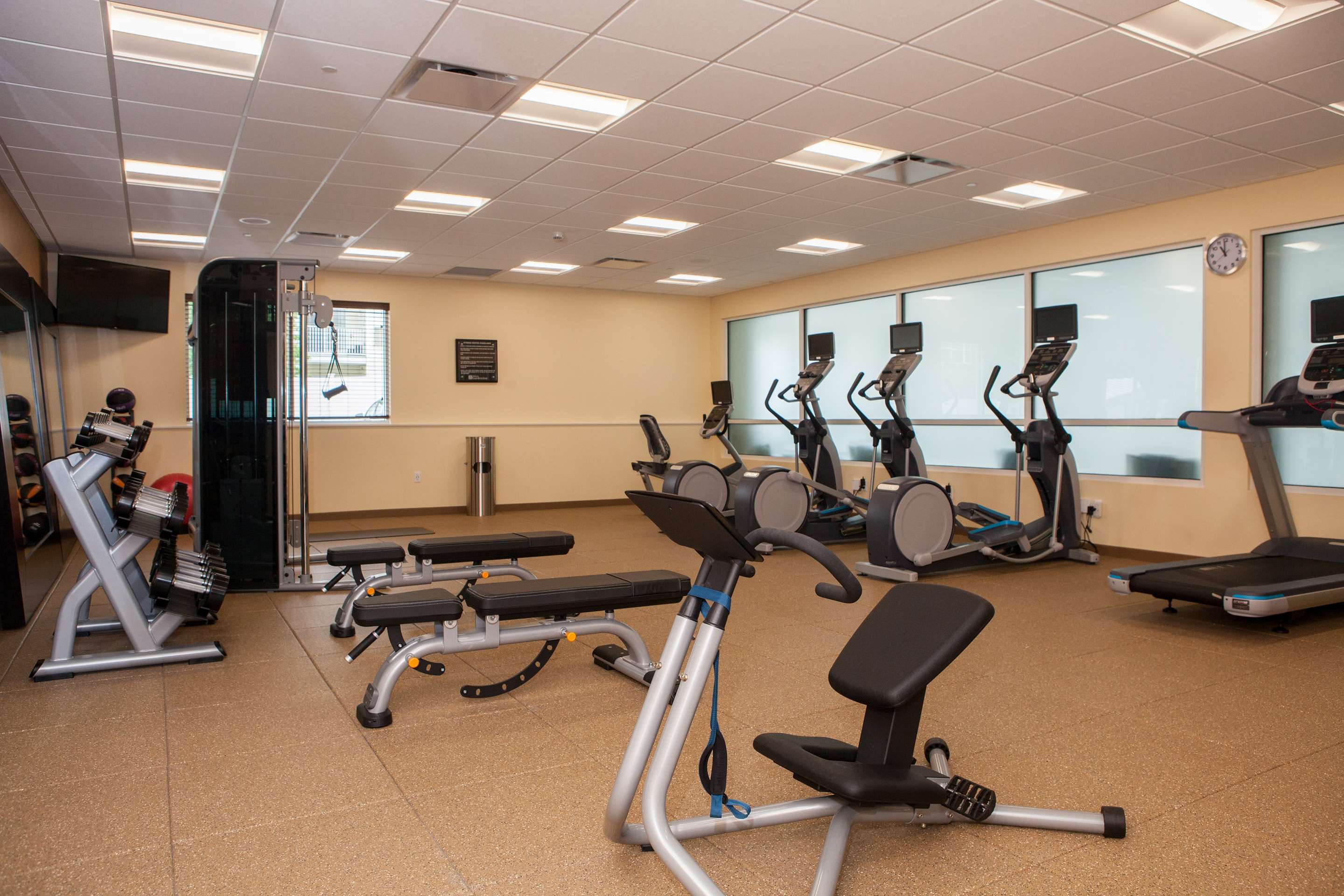Health club fitness center gym | Hilton Garden Inn Springfield
