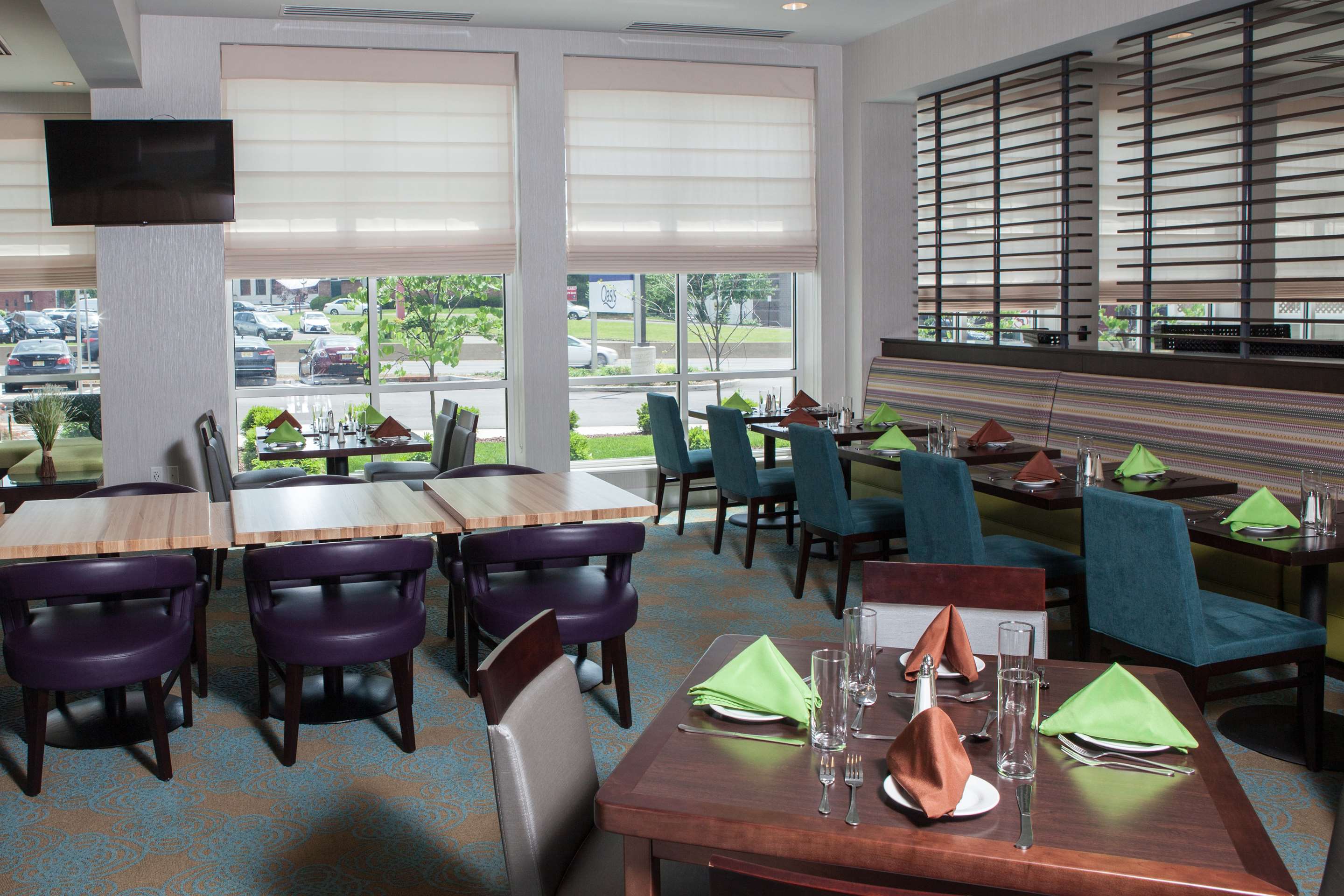 Restaurant | Hilton Garden Inn Springfield
