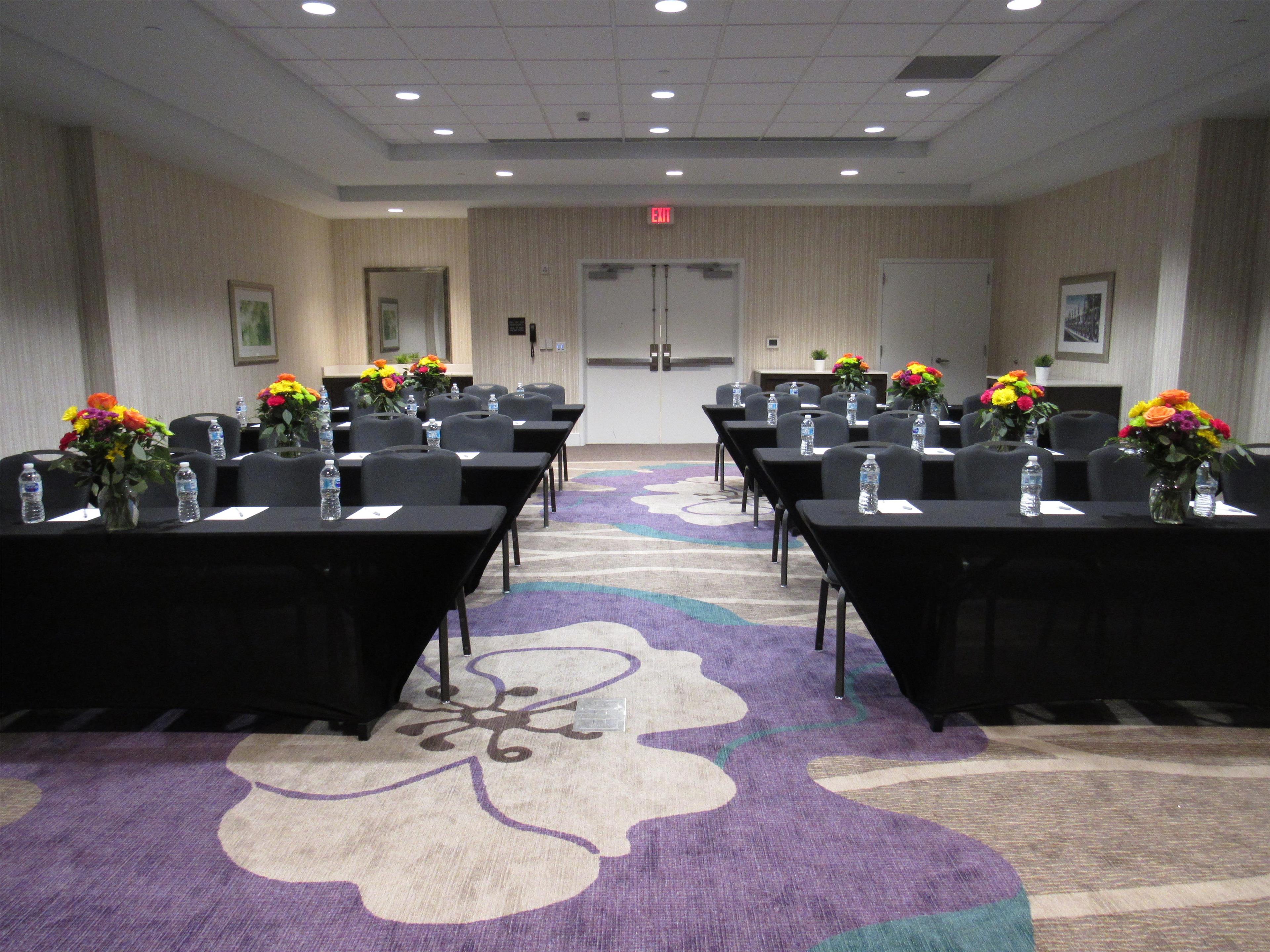 Meeting Room | Hilton Garden Inn Springfield