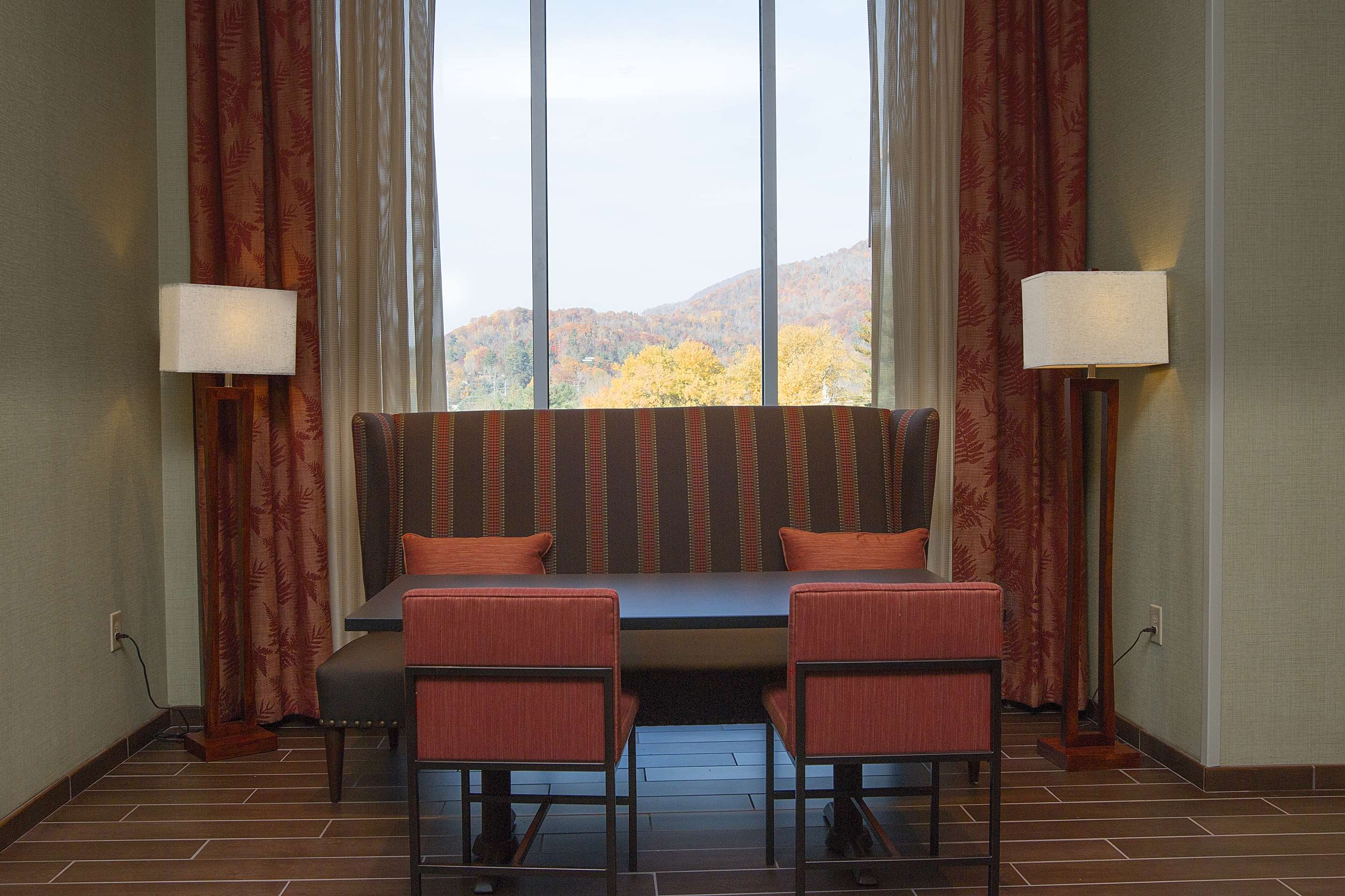 Reception | Hampton Inn & Suites Boone