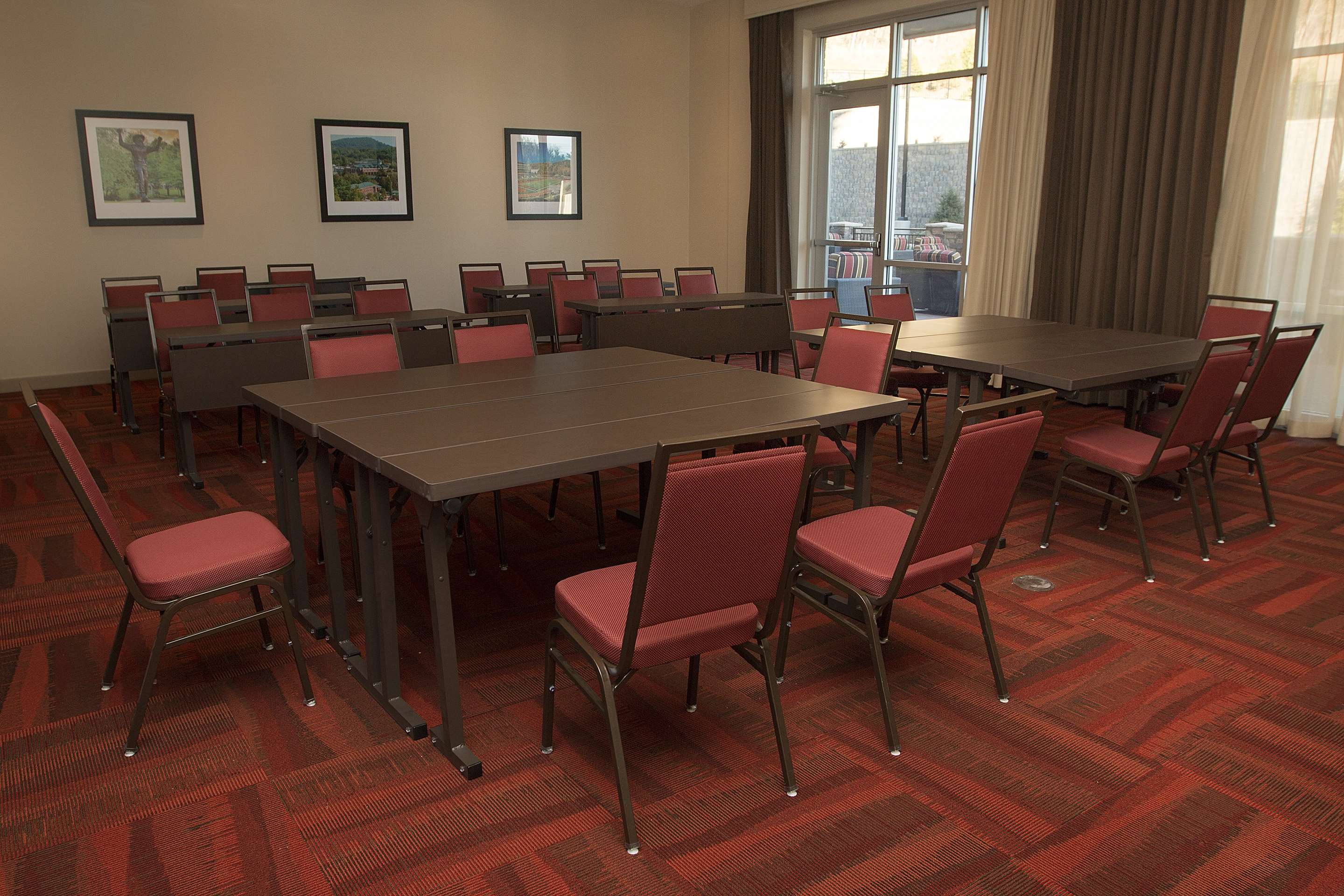 Meeting Room | Hampton Inn & Suites Boone