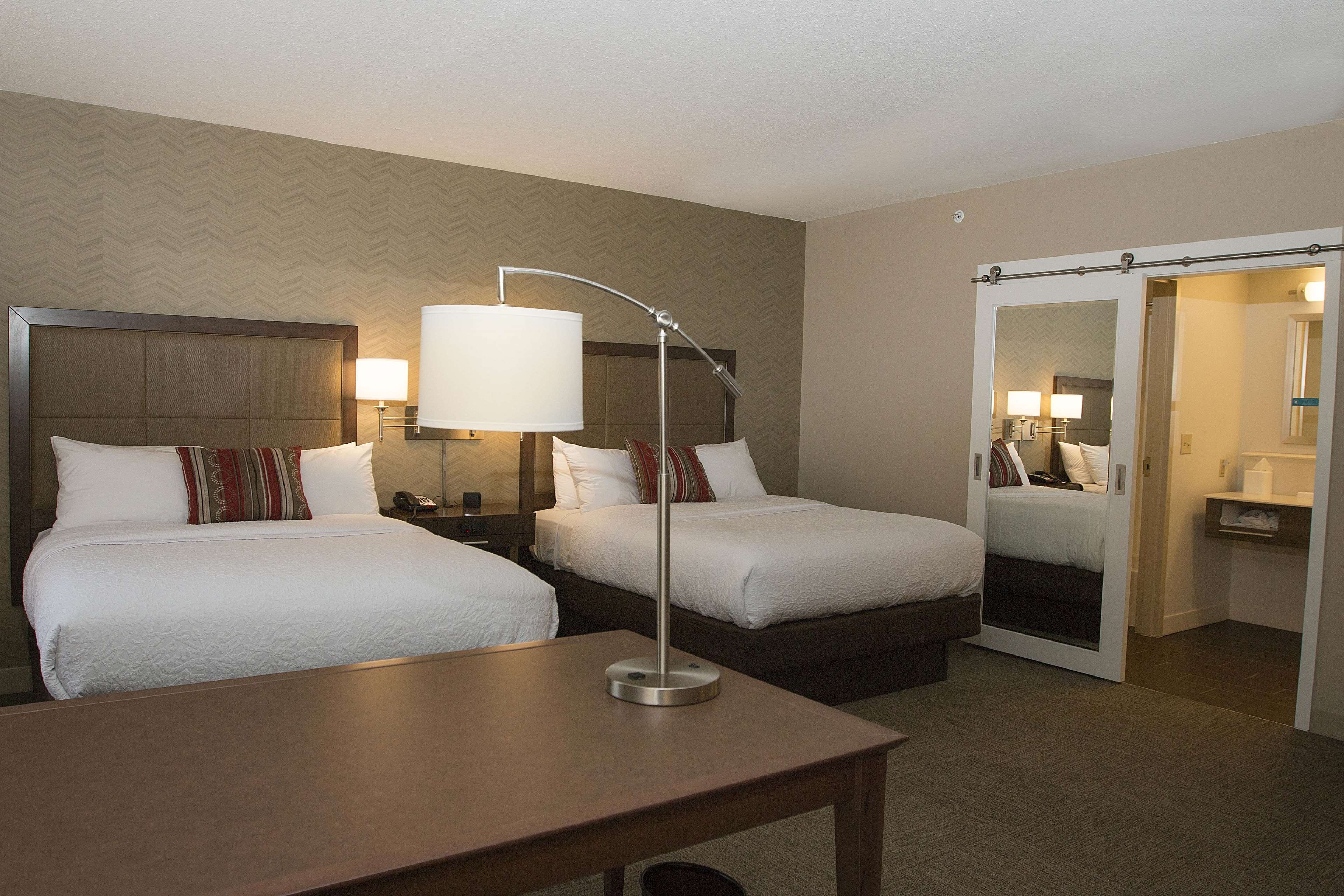 Hampton Inn & Suites by Hilton Boone Room Type - 2QN STDO MIC FRIDG WTBR NS