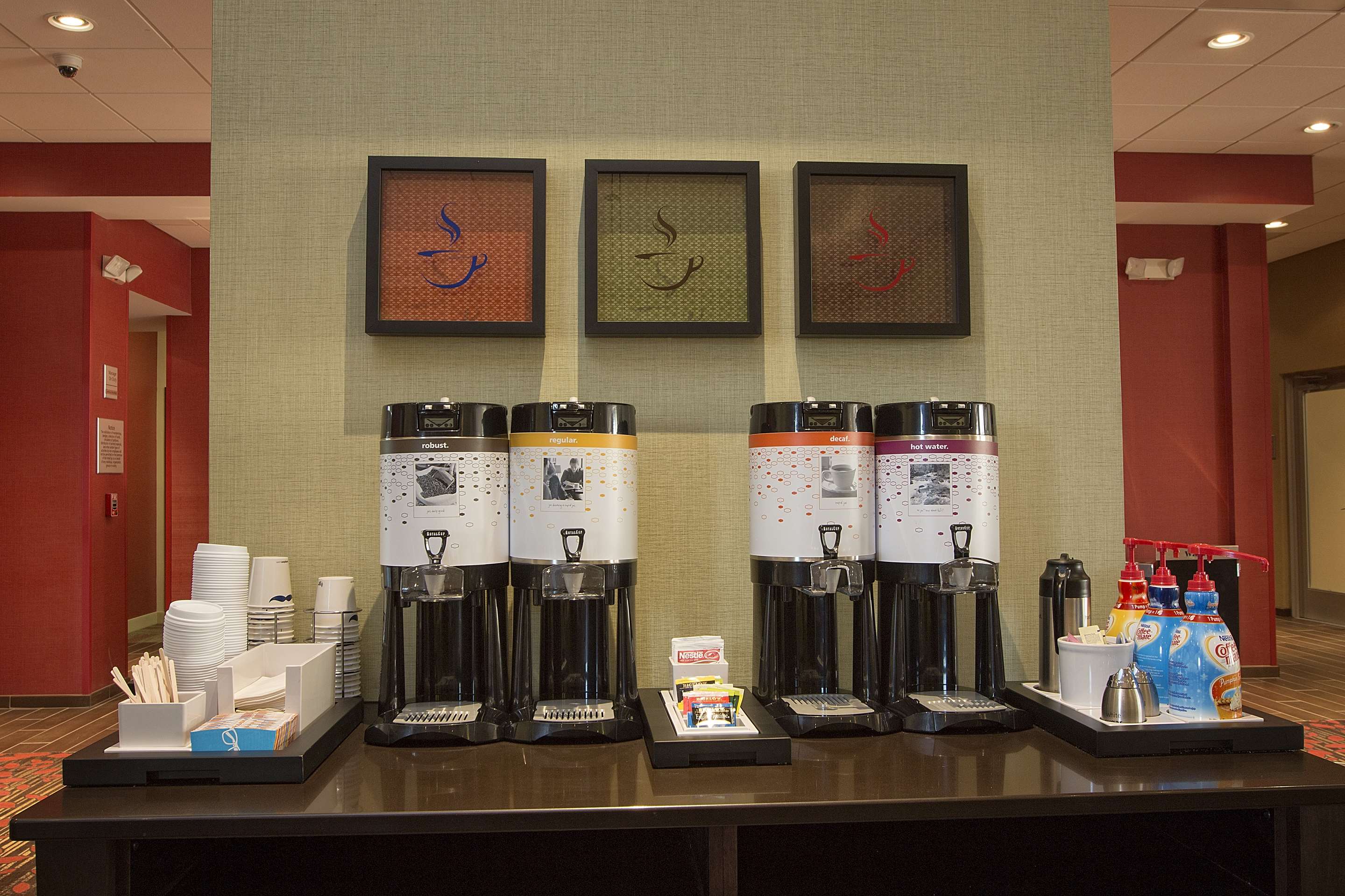 Restaurant | Hampton Inn & Suites Boone