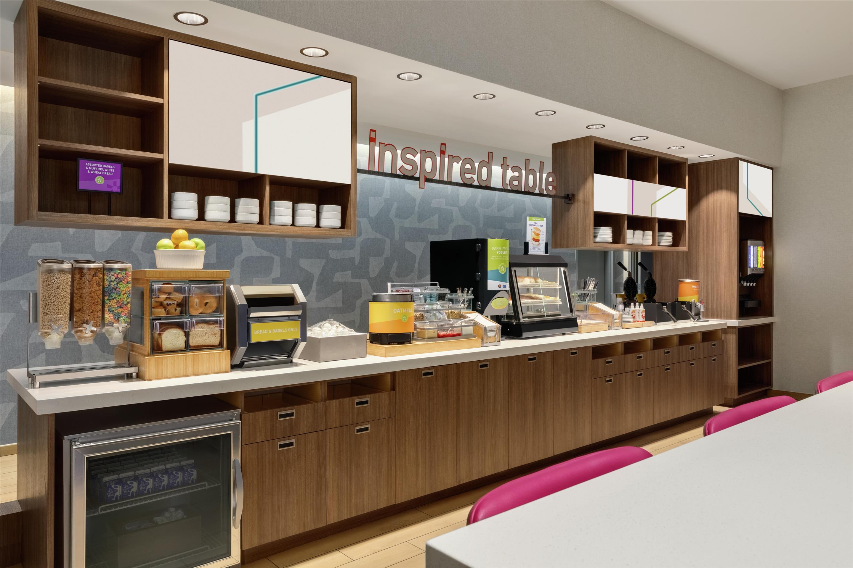 Breakfast Area | Home2 Suites by Hilton Houston Energy Corridor