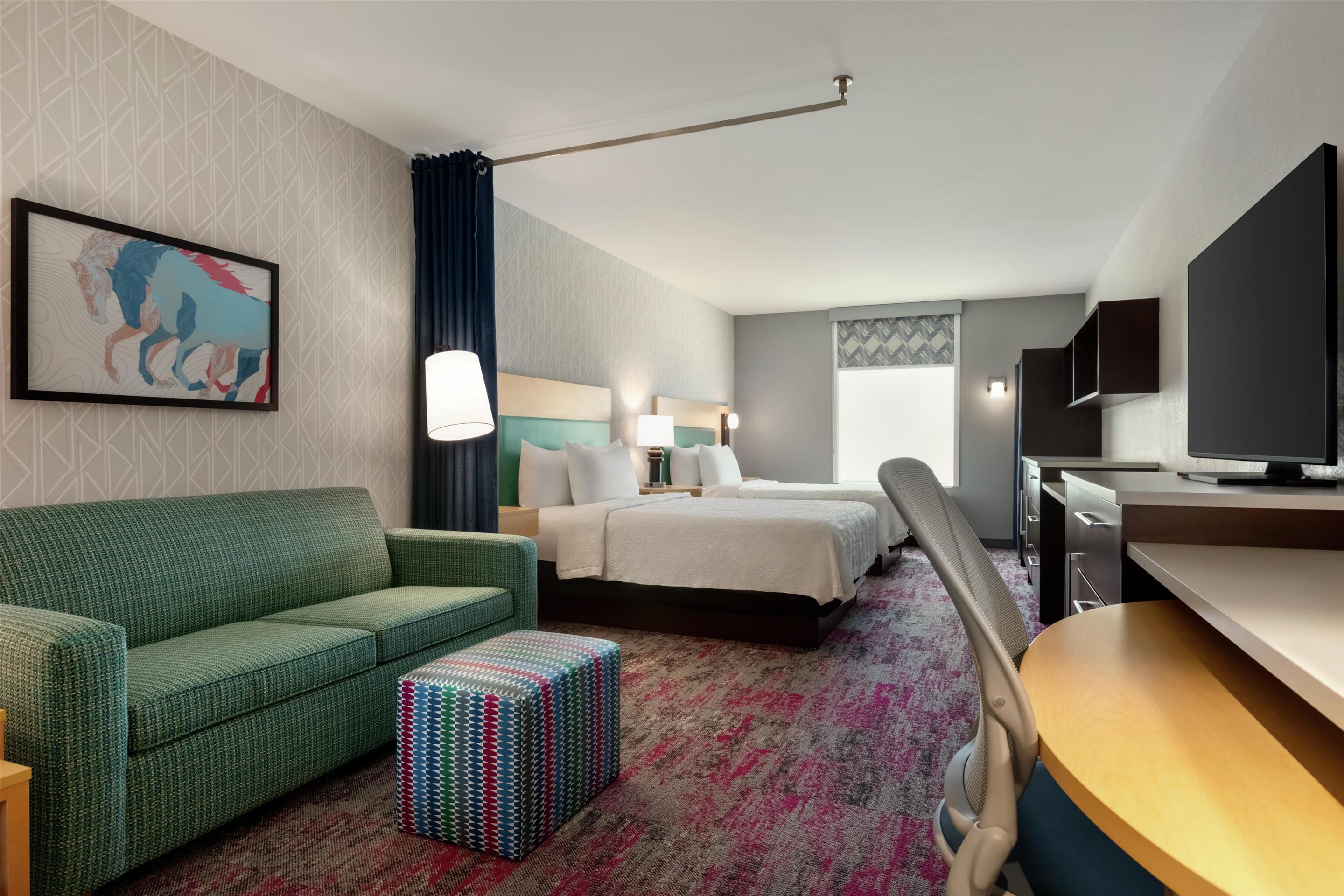 Guest room