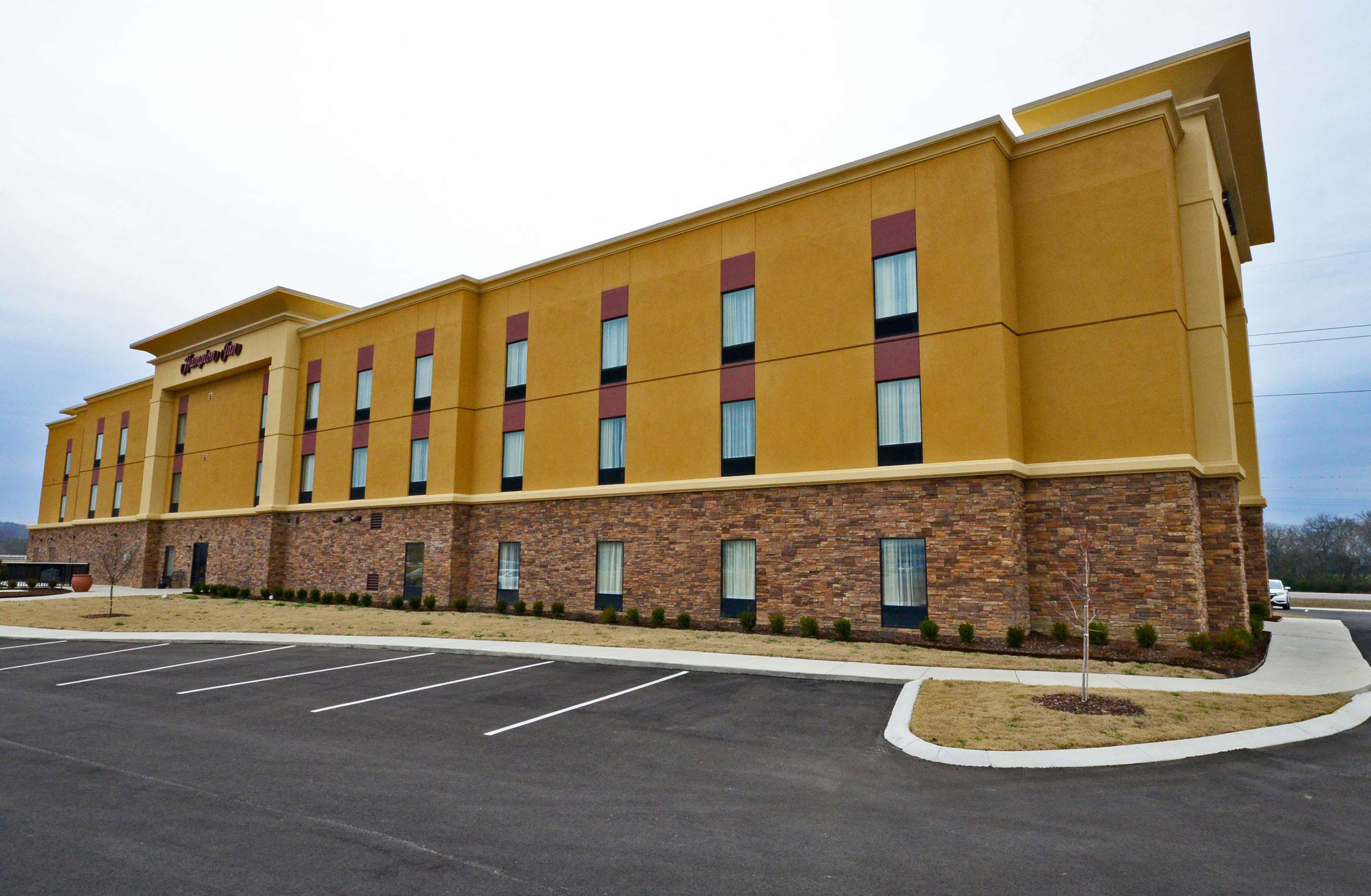 Exterior | Hampton Inn Pulaski