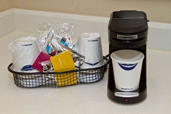  - Hampton Inn & Suites Hendersonville