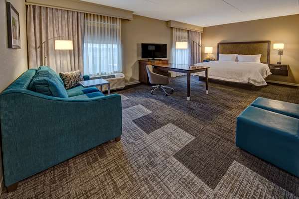  - Hampton Inn & Suites Hendersonville