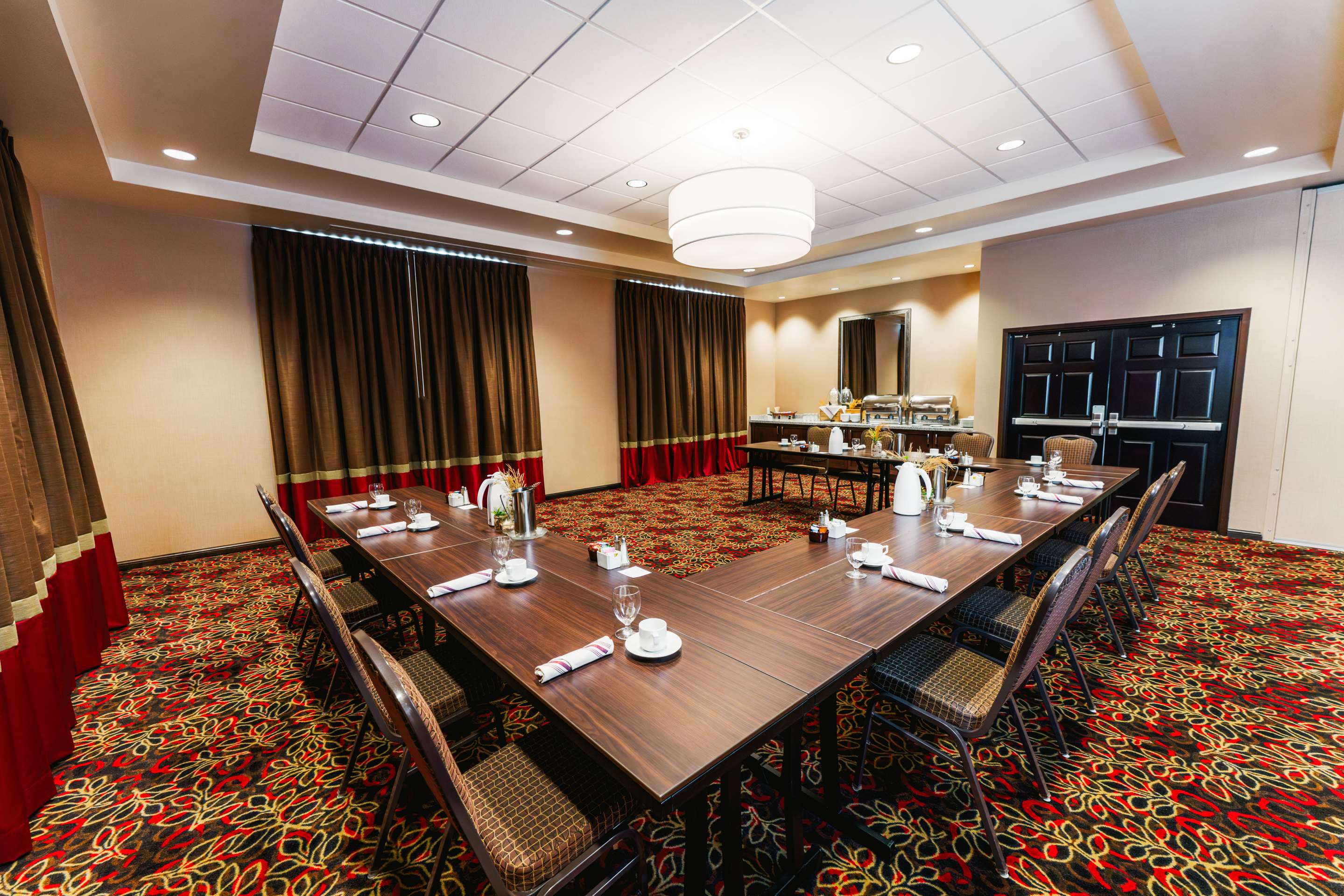 Meeting Room | Hilton Garden Inn Indiana at IUP