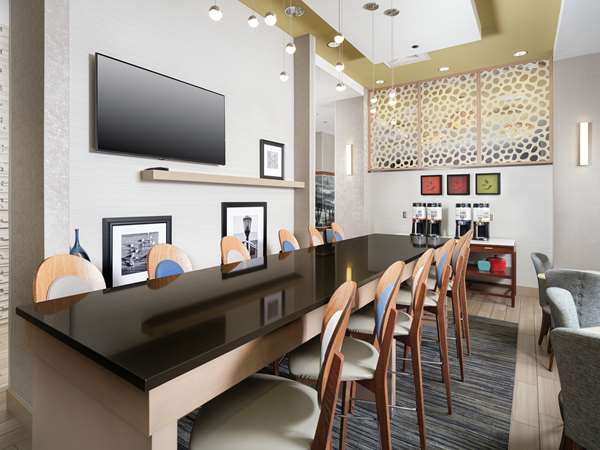  - Hampton Inn Downtown Wilmington