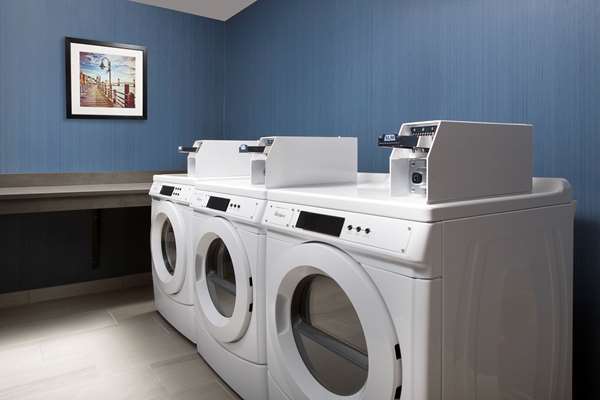  - Hampton Inn Downtown Wilmington