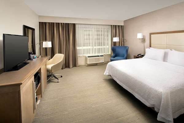  - Hampton Inn Downtown Wilmington