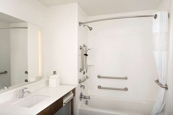  - Hampton Inn Downtown Wilmington