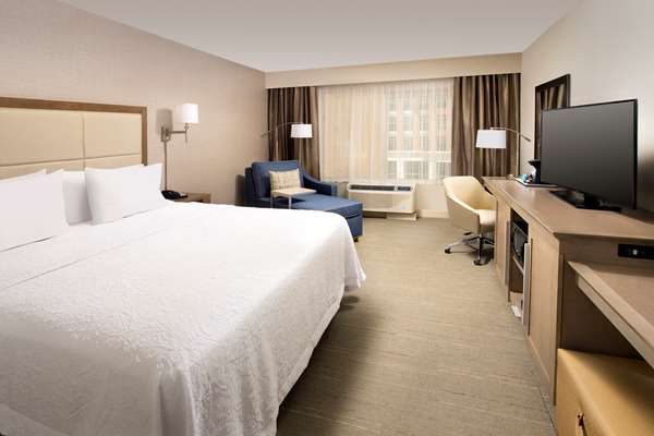  - Hampton Inn Downtown Wilmington