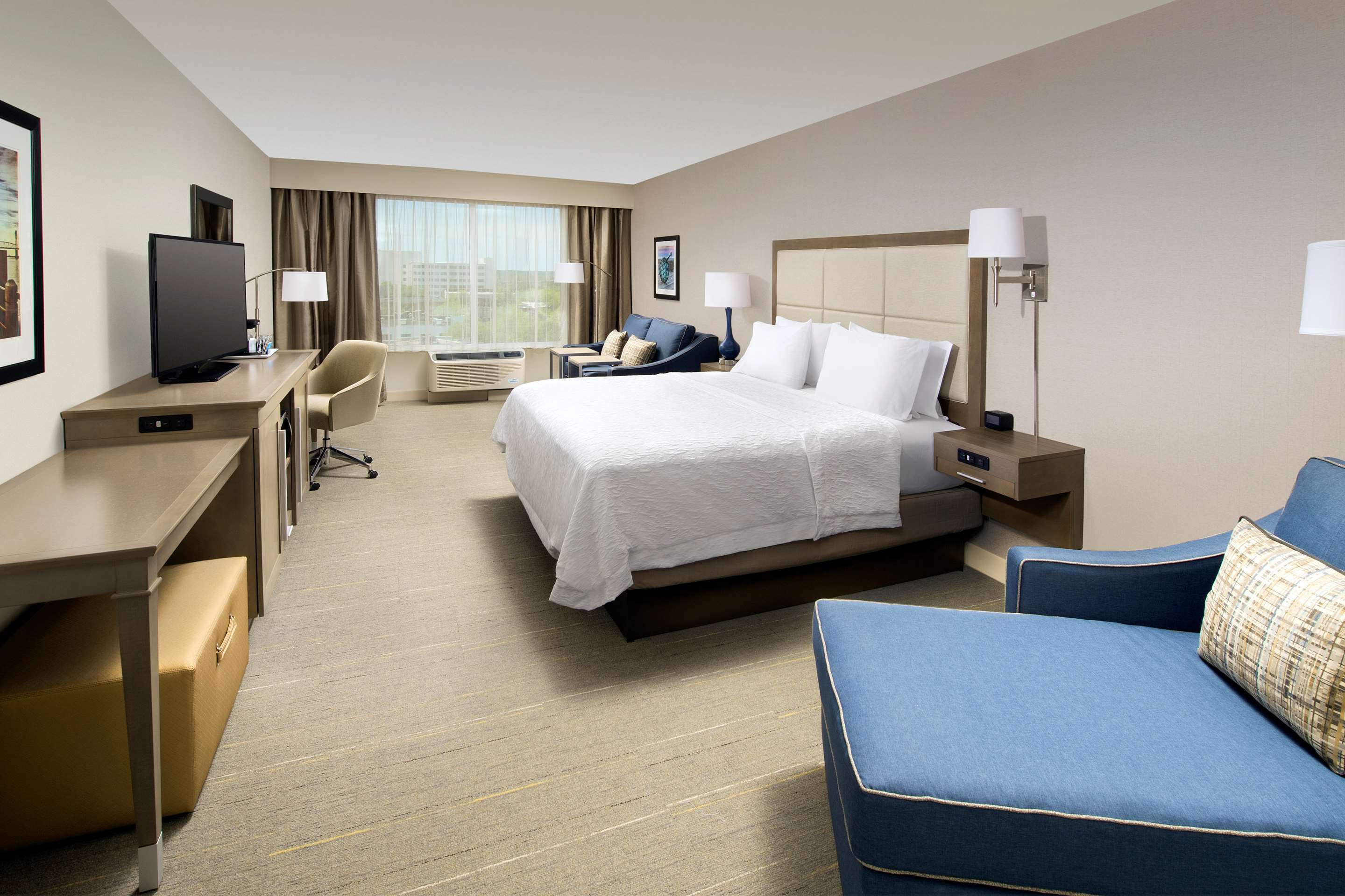 Guest room